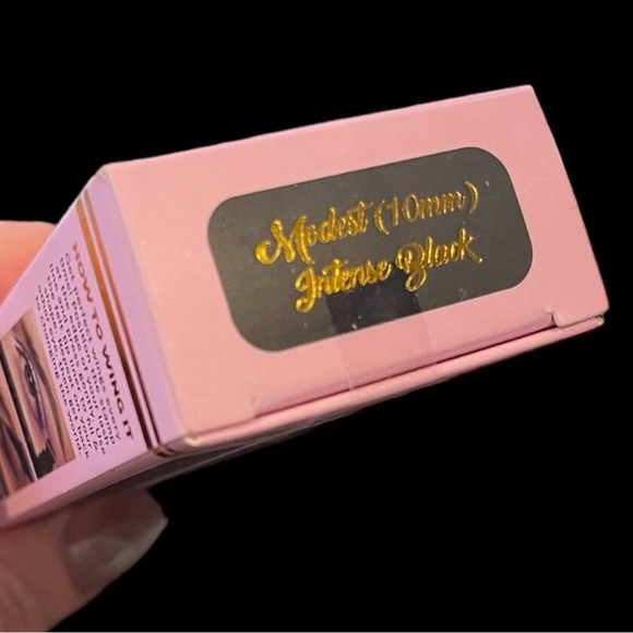 New: The Quick Flick - Modest 10MM Intense Black Eyeliner Stamp - Picture 5 of 10